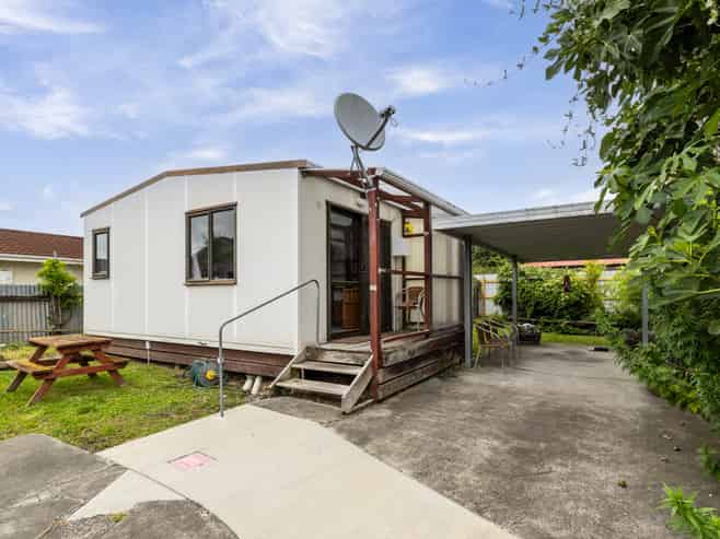 24a Avenue Road, Greenmeadows