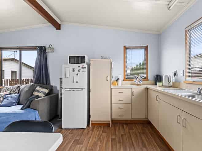 24a Avenue Road, Greenmeadows