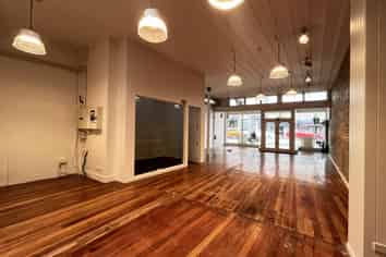 Prime heritage high street retail