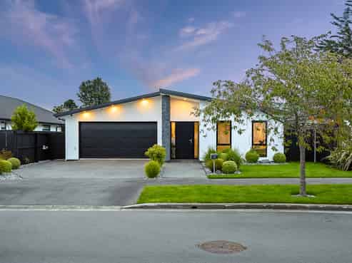 37 Robert Duncan Road, Belfast