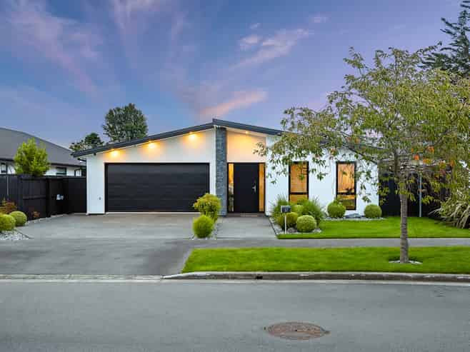 37 Robert Duncan Road, Belfast