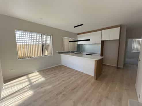 54B Chilcott Road, Henderson