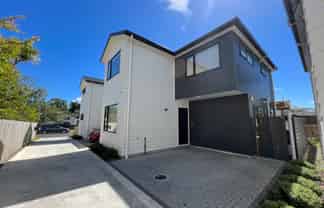 54B Chilcott Road, Henderson