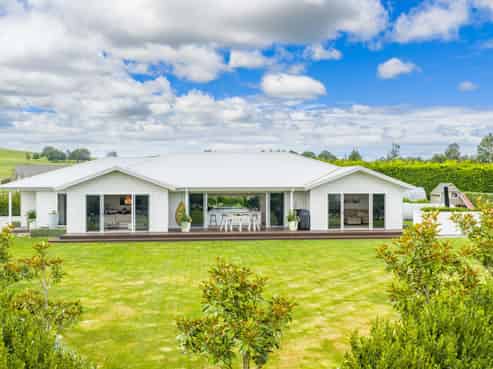 112 Mount Herbert Road, Waipukurau and Surrounds