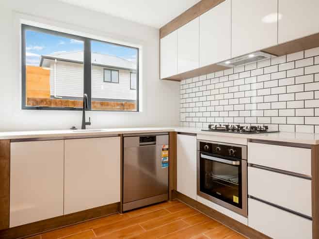 16/206 Old Farm Road, Hamilton East