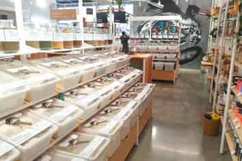 Prime Retail Space at Stoneridge on Lunn