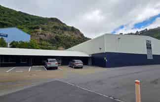 Premium Large-Format Warehouse | Unmatched Central Wellington Access