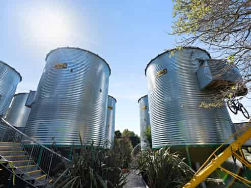 TRULY UNIQUE MOTEL BUSINESS OPPORTUNITY 