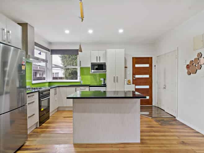 4B Manuroa Road, Takanini