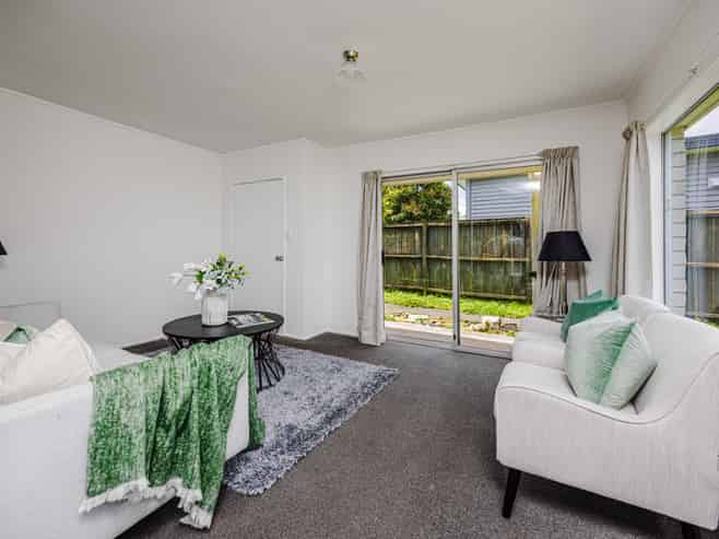 4/3 Corin Avenue, Manurewa