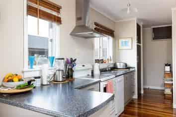 Taranaki - Address withheld