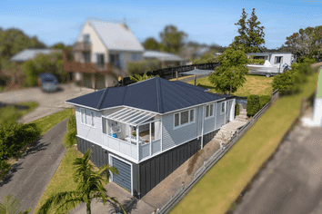 6 Kauri Road, Stanmore Bay