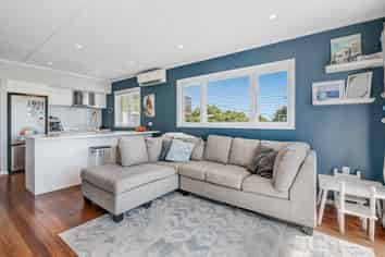 6 Kauri Road, Stanmore Bay