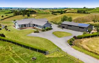 32B Bird Road, Stratford