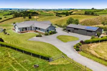 32B Bird Road, Stratford