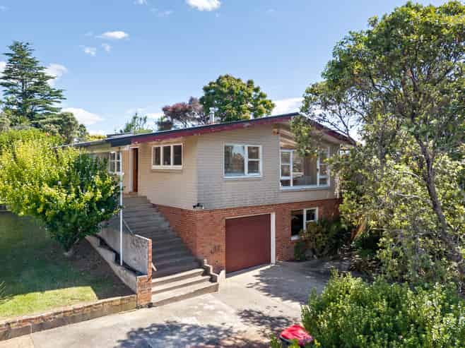 73 Andrew Road, Howick