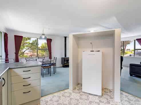 15a Fernwood Court, Woodridge