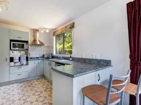 15a Fernwood Court, Woodridge