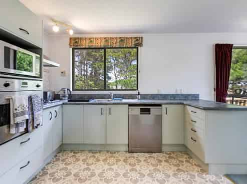 15a Fernwood Court, Woodridge