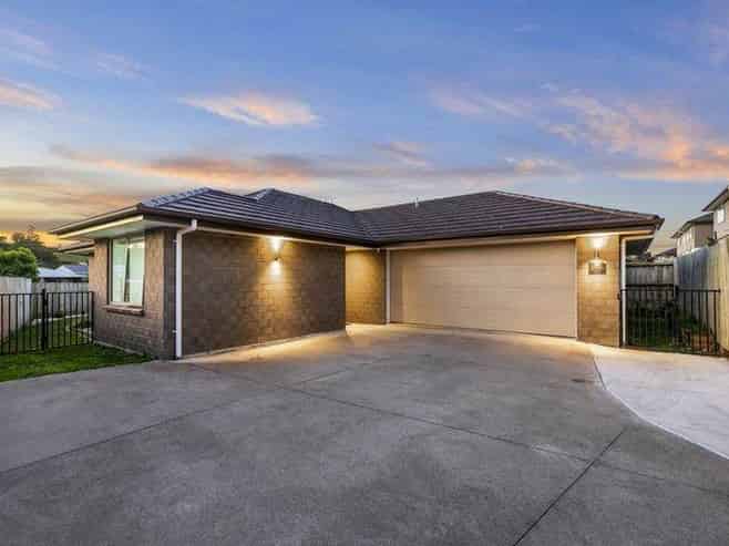 7 Austen Way, Hairini