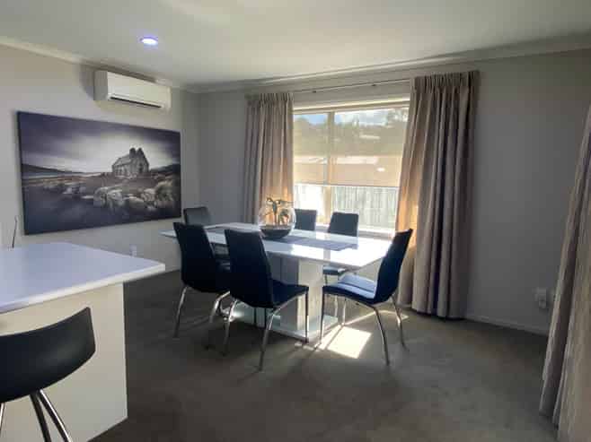 7 Austen Way, Hairini