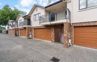 47D Fifth Avenue, Enderley