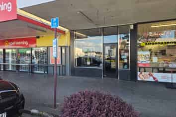 Cracker retail location