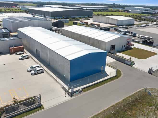 Standalone Freehold Warehouse with Large Yard