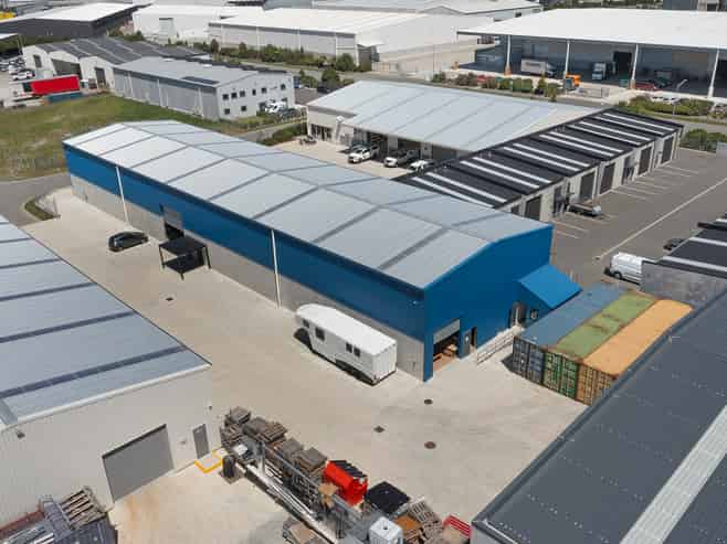 Standalone Freehold Warehouse with Large Yard