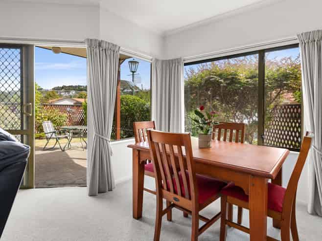 27 Beaufort Mews, Taradale