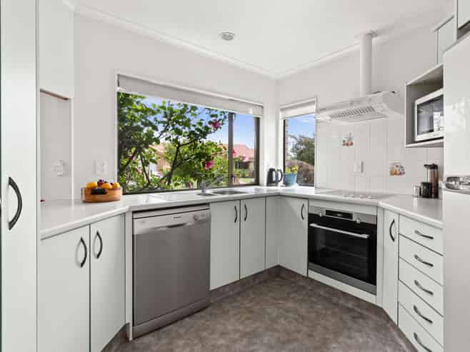 27 Beaufort Mews, Taradale