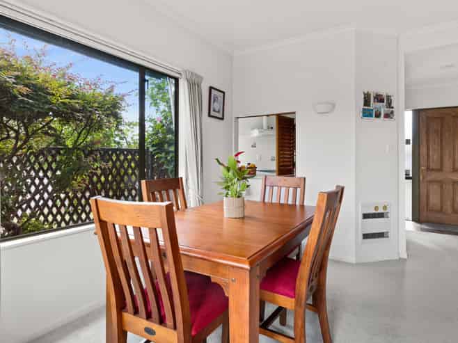 27 Beaufort Mews, Taradale