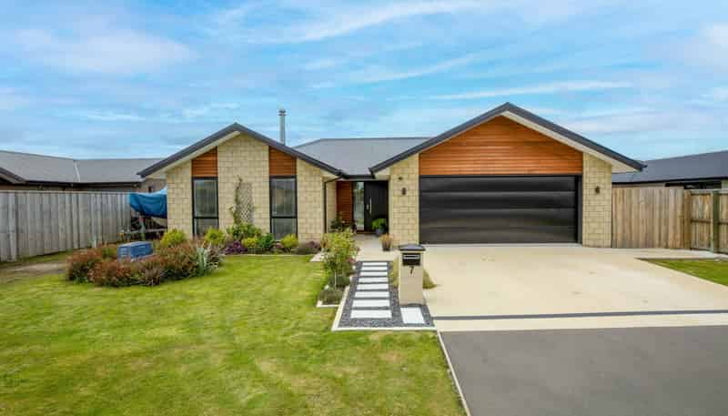 7 Cherry Avenue, Darfield