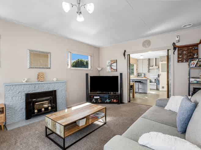 11 Gardiner Grove, Wainuiomata