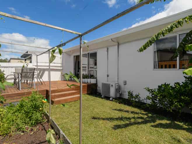 411B Ngatai Road, Bellevue