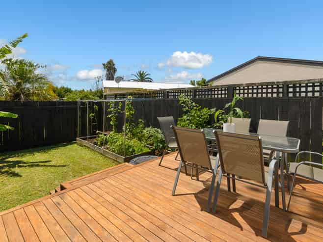 411B Ngatai Road, Bellevue