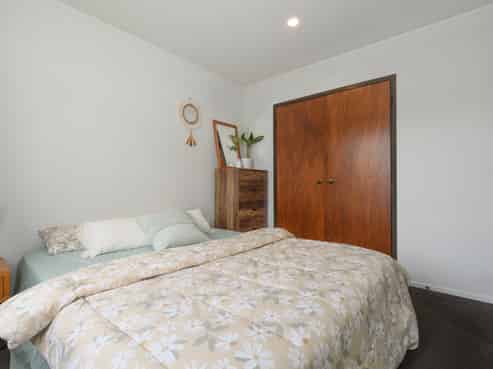 411B Ngatai Road, Bellevue