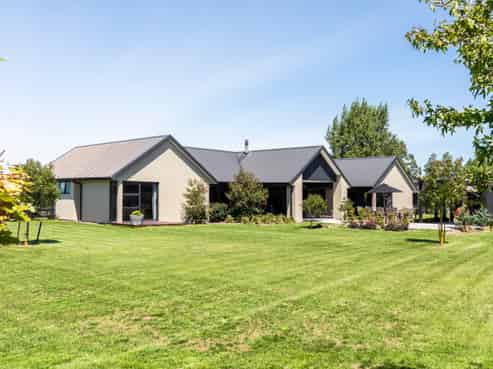 25 Hallfield Drive, Ohoka