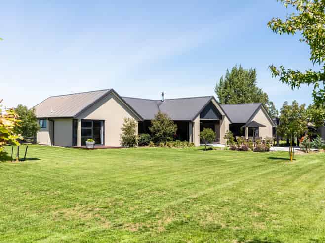 25 Hallfield Drive, Ohoka