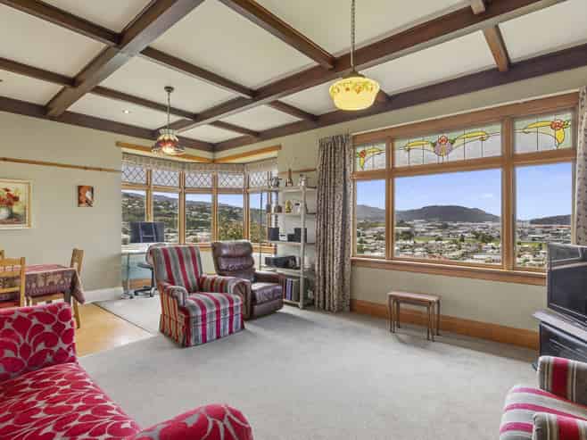 57 Easther Crescent, Kew