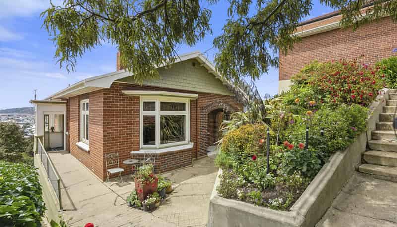 57 Easther Crescent, Kew