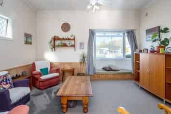 102 Villa Street, Masterton