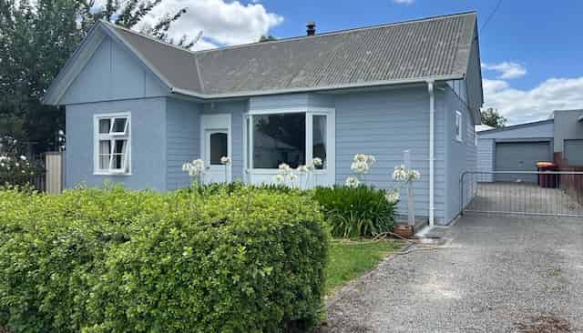 102 Villa Street, Masterton