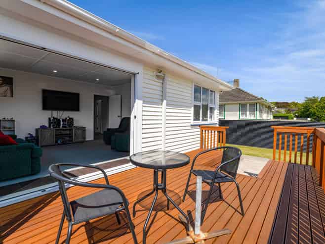 6 Malone Place, Hawera