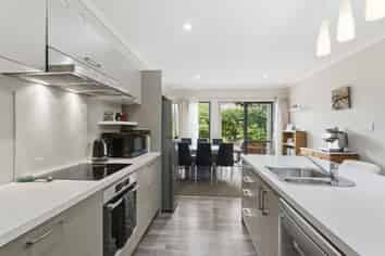 19 Rochdale Way, Stoke