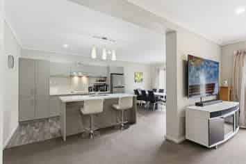 19 Rochdale Way, Stoke