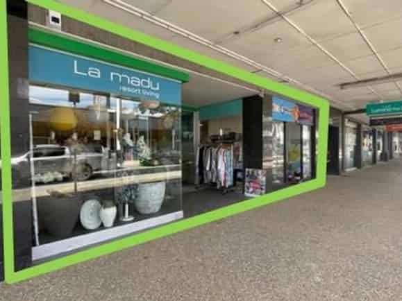 Position Your Fashion Brand on Hurstmere Road