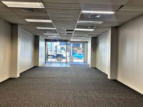 Position Your Fashion Brand on Hurstmere Road