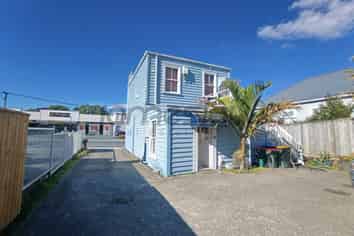 Office or Retail Space in Onehunga Mall