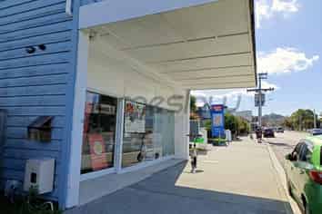 Office or Retail Space in Onehunga Mall